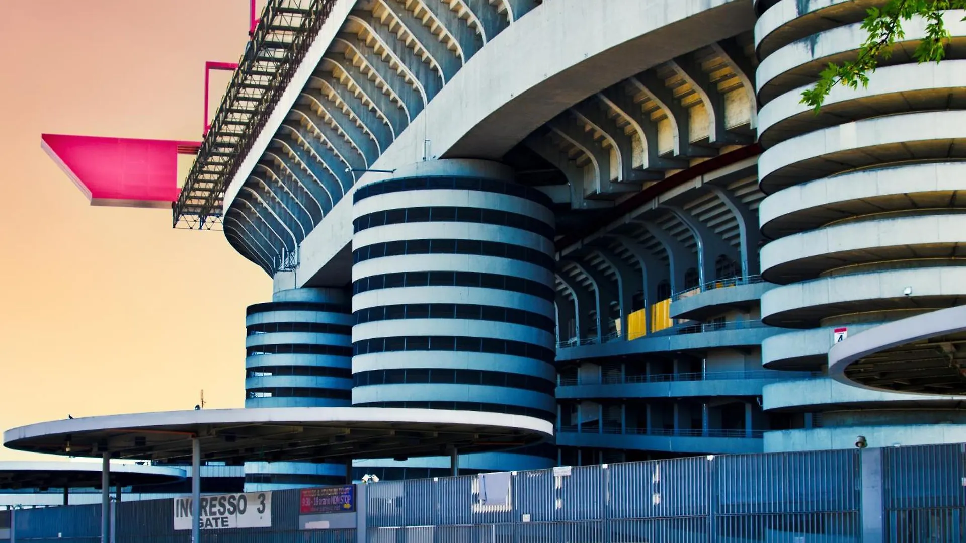 Апартаменты San Siro Metropolis House Completamente Smart Милан